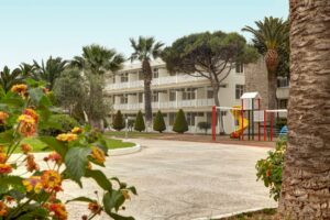 A 11 HOTEL